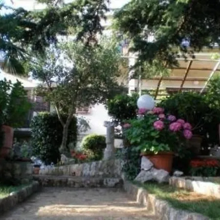 Wunderschoene Ferienwohnung In Mit Garten, Terrasse Und Grill Und Panoramablick * Novi Vinodolski