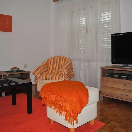 Wunderschoene Ferienwohnung In Mit Garten, Terrasse Und Grill Und Panoramablick * Novi Vinodolski